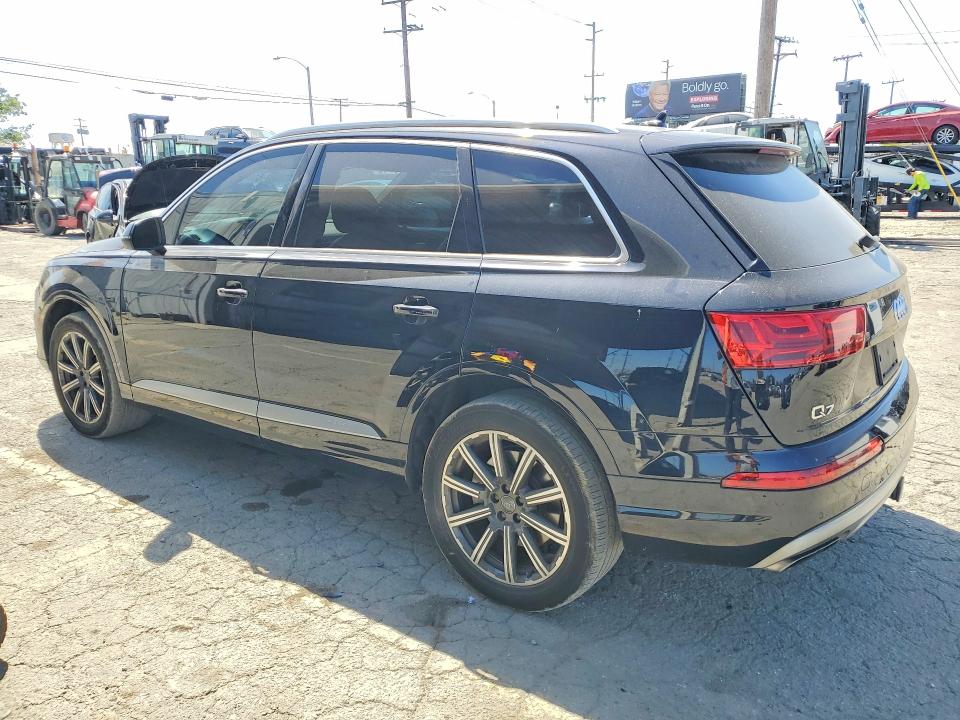 Продажа на аукционе авто 2017 Audi Q7, vin: WA1LAAF72HD017689, номер лота: 51115376