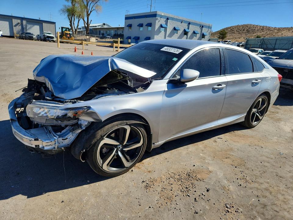 2018 Honda Accord მანქანა იყიდება აუქციონზე, vin: 1HGCV1F3XJA188772, აუქციონის ნომერი: 48337126