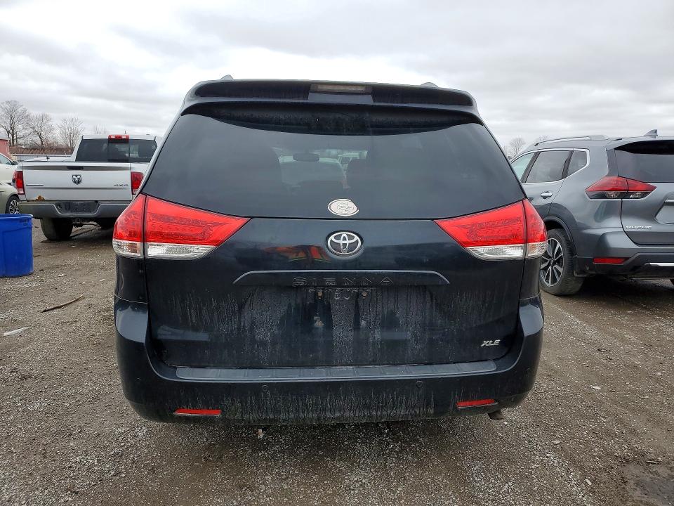 Продаж на аукціоні авто 2011 Toyota Sienna, vin: 5TDYK3DC4BS075951, номер лоту: 48117286