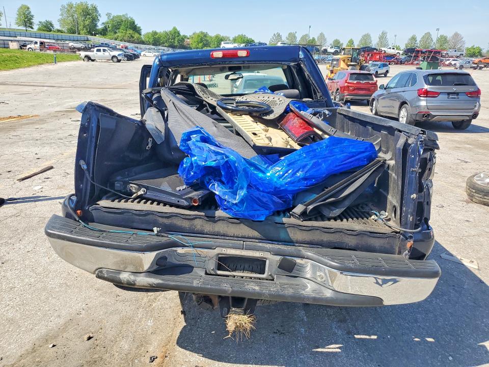 Продажа на аукционе авто 2006 Chevrolet Silverado, vin: 2GCEK13T761201404, номер лота: 50989676