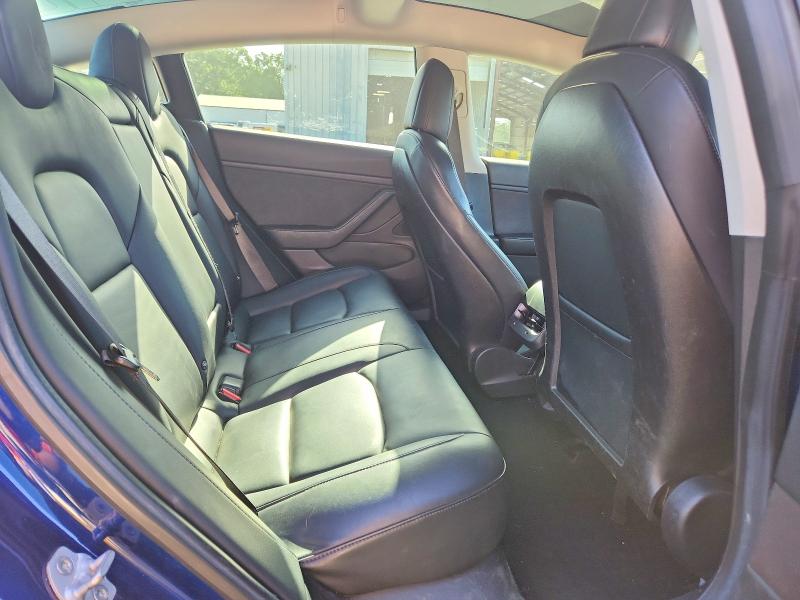 49223146 :رقم المزاد ، 5YJ3E1EAXJF059260 vin ، 2018 Tesla Model 3 مزاد بيع