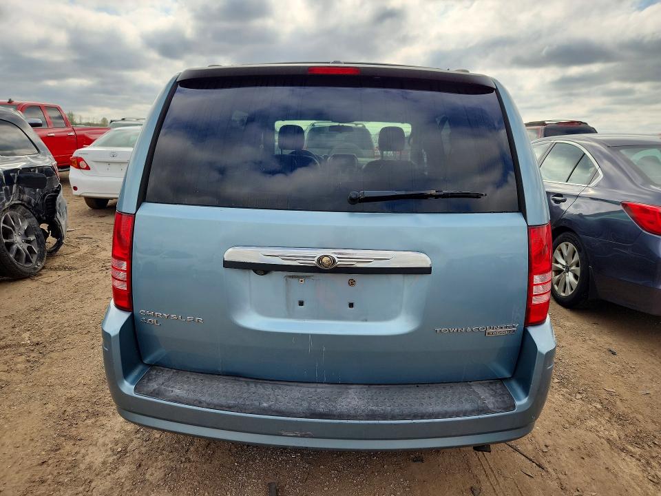 50670986 :رقم المزاد ، 2A4RR5DX6AR253939 vin ، 2010 Chrysler Town & Country مزاد بيع