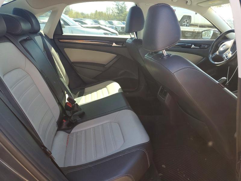 49078036 :رقم المزاد ، 1VWBT7A3XFC105067 vin ، 2015 Volkswagen Passat مزاد بيع