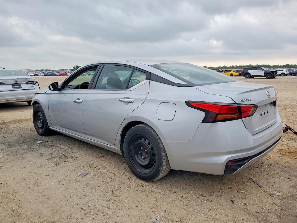 50449946 :رقم المزاد ، 1N4BL4BV2NN368938 vin ، 2022 Nissan Altima مزاد بيع