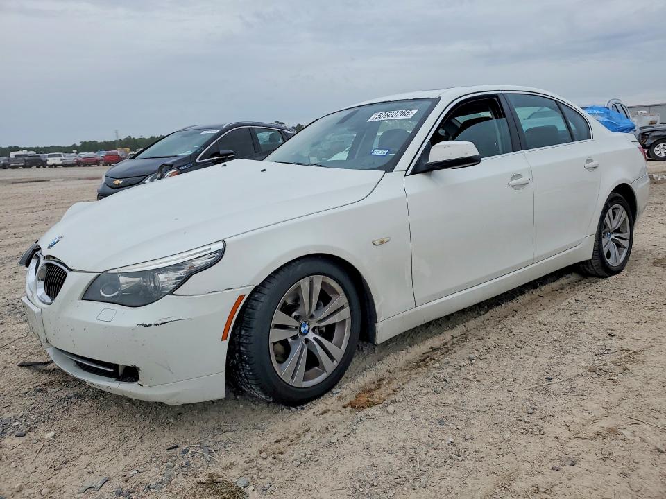 50608266 :رقم المزاد ، WBANU5C50AC460934 vin ، 2010 Bmw 528 مزاد بيع