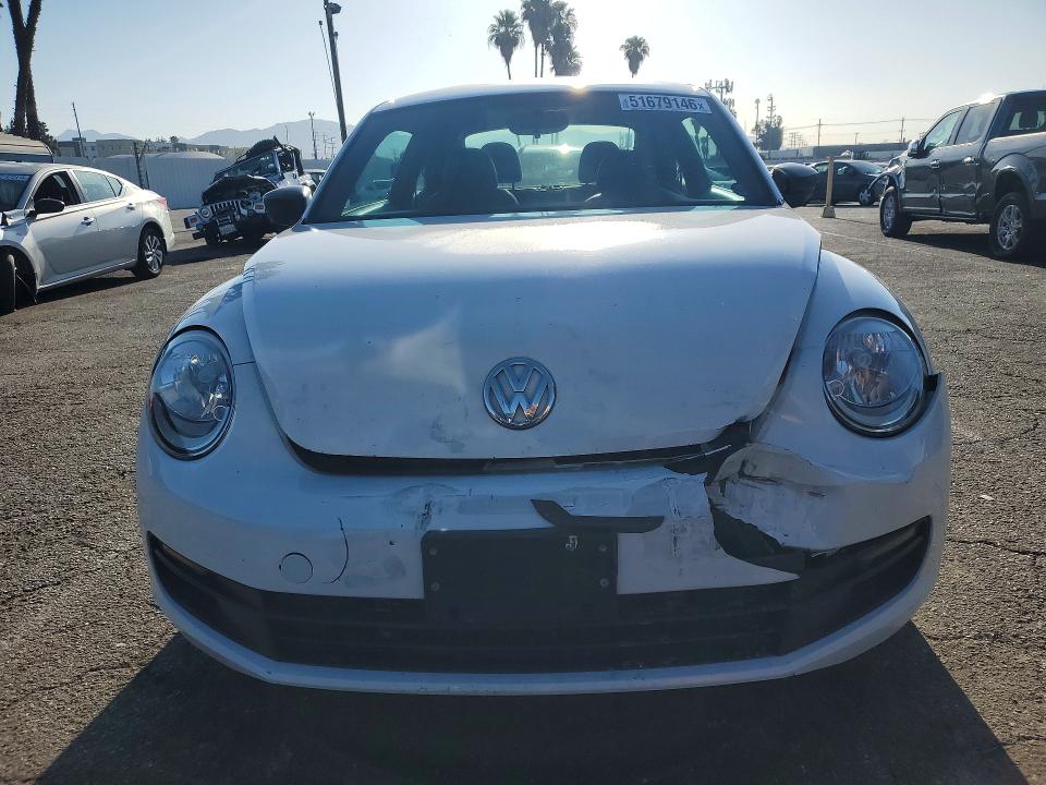 Продажа на аукционе авто 2015 Volkswagen Beetle, vin: 3VWF17ATXFM651924, номер лота: 51679146