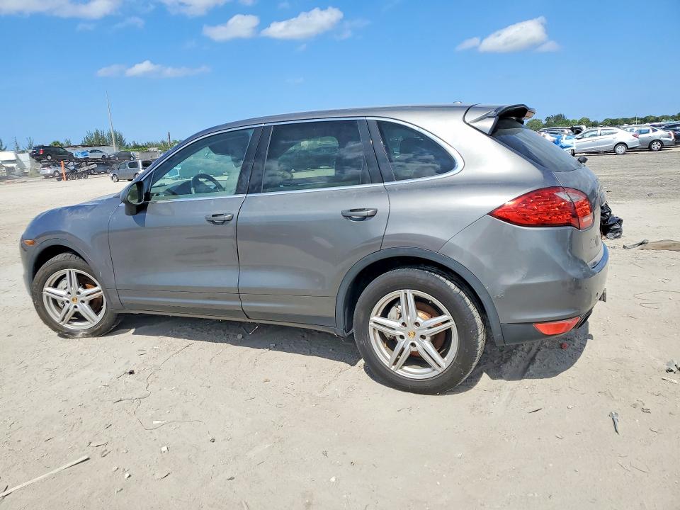 51449126 :رقم المزاد ، WP1AB2A20BLA42999 vin ، 2011 Porsche Cayenne مزاد بيع
