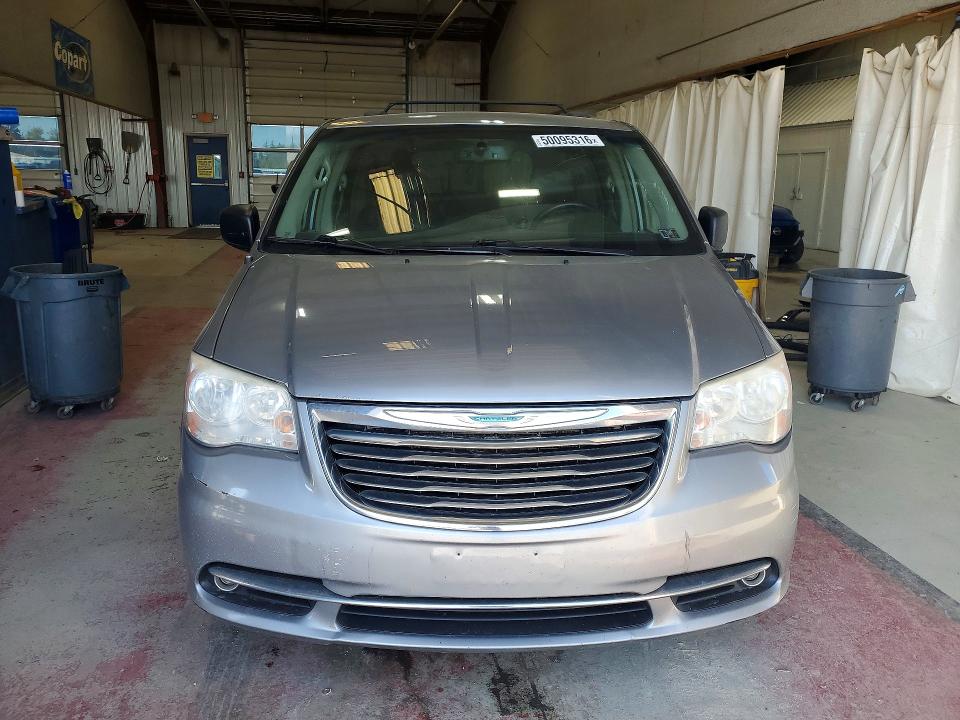 2015 Chrysler Town & Country მანქანა იყიდება აუქციონზე, vin: 2C4RC1BG8FR521786, აუქციონის ნომერი: 50095316