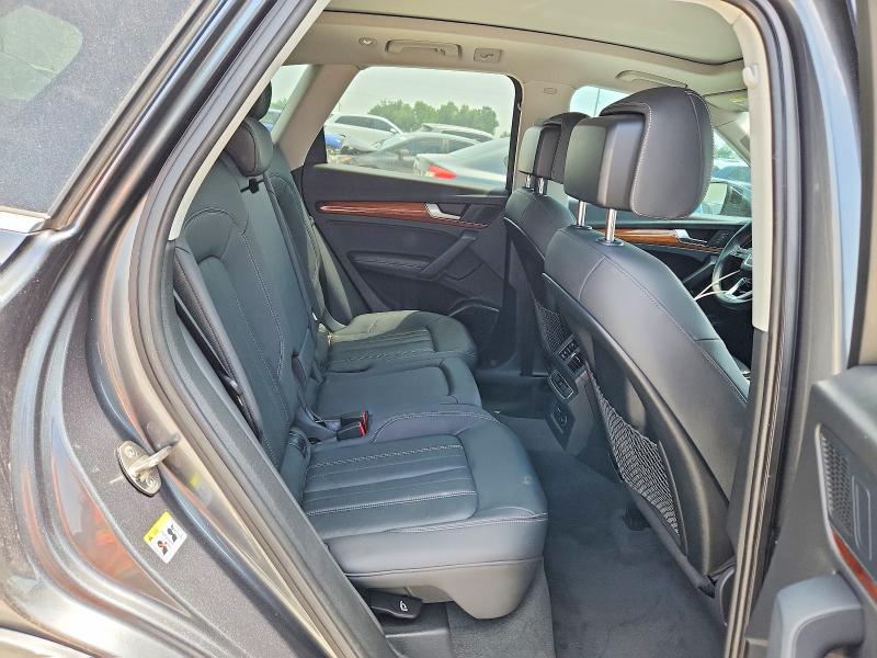 51076616 :رقم المزاد ، WA1EAAFY6N2016313 vin ، 2022 Audi Q5 مزاد بيع
