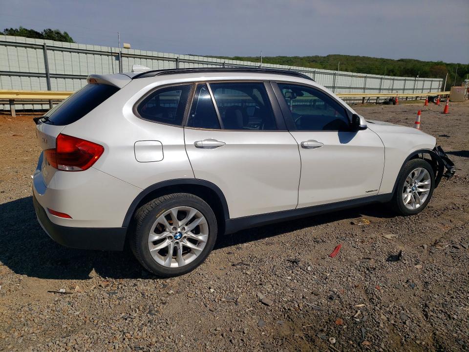 48654766 :رقم المزاد ، WBAVL1C5XFVY25403 vin ، 2015 Bmw X1 مزاد بيع