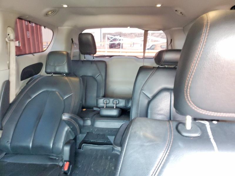 48635006 :رقم المزاد ، 2C4RC1BG2KR561212 vin ، 2019 Chrysler Pacifica مزاد بيع