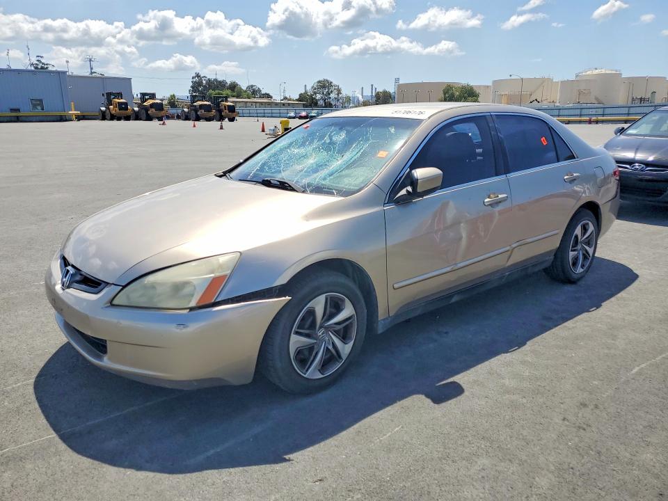 51706176 :رقم المزاد ، JHMCM56383C082643 vin ، 2003 Honda Accord مزاد بيع