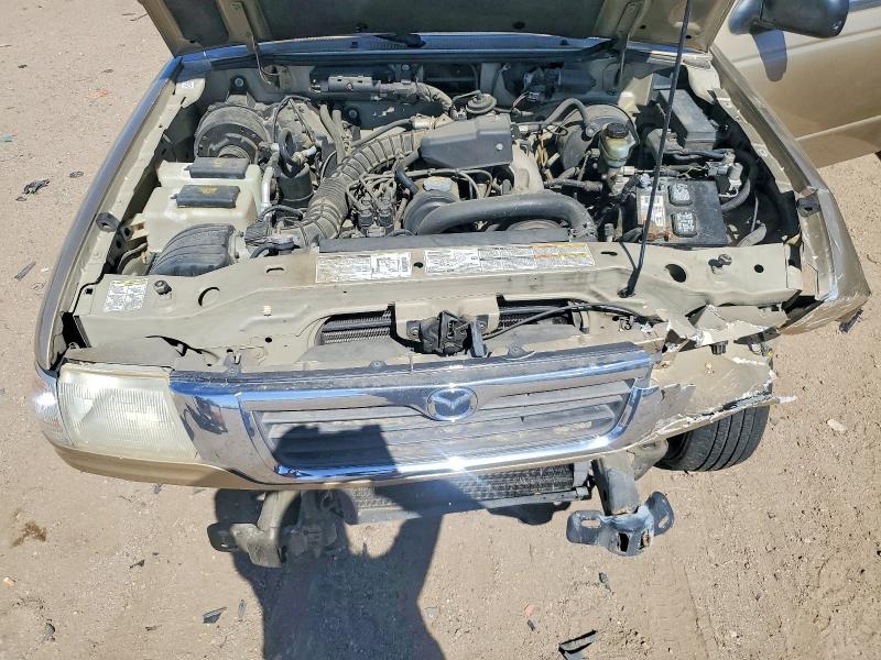 51044616 :رقم المزاد ، 4F4YR12C2YTM22472 vin ، 2000 Mazda B2500 مزاد بيع