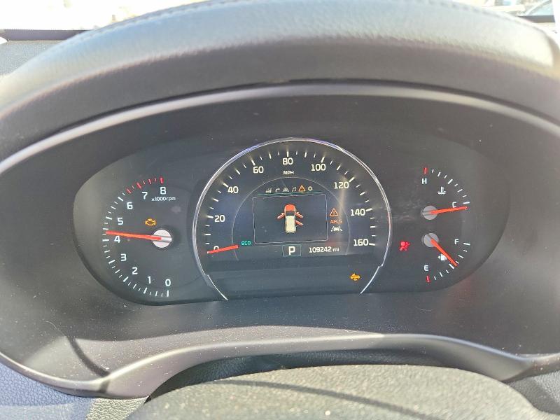 2018 Kia Sorento მანქანა იყიდება აუქციონზე, vin: 5XYPKDA54JG377842, აუქციონის ნომერი: 50389116