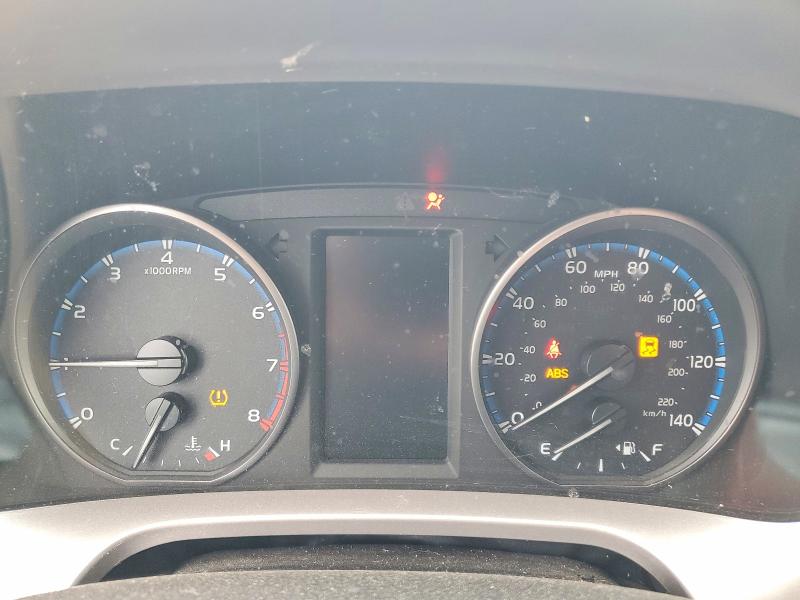 Продажа на аукционе авто 2017 Toyota Rav4, vin: JTMZFREV0HJ716272, номер лота: 49976446