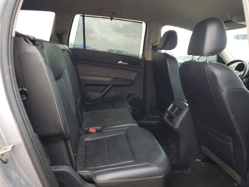 48229376 :رقم المزاد ، 1V2WR2CA2MC555910 vin ، 2021 Volkswagen Atlas مزاد بيع