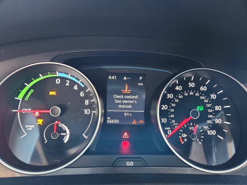 2015 Volkswagen E-golf მანქანა იყიდება აუქციონზე, vin: WVWPP7AU6FW911427, აუქციონის ნომერი: 50661126