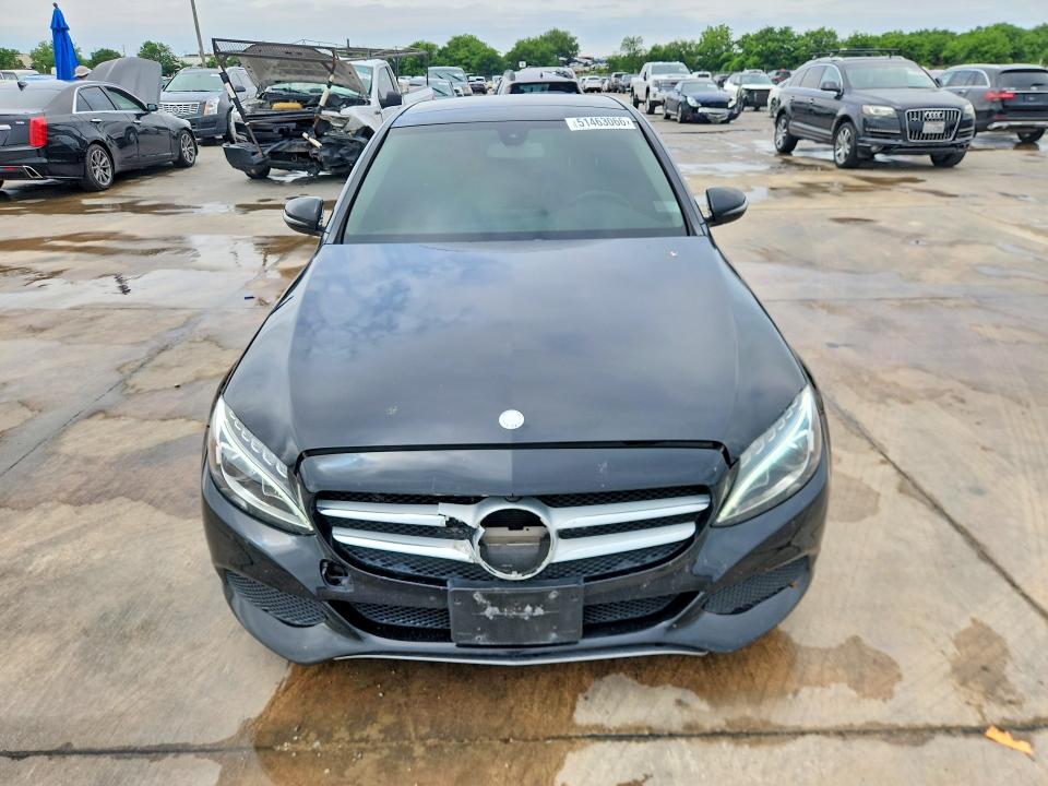 51463066 :رقم المزاد ، 55SWF4JB2GU166238 vin ، 2016 Mercedes-benz C مزاد بيع