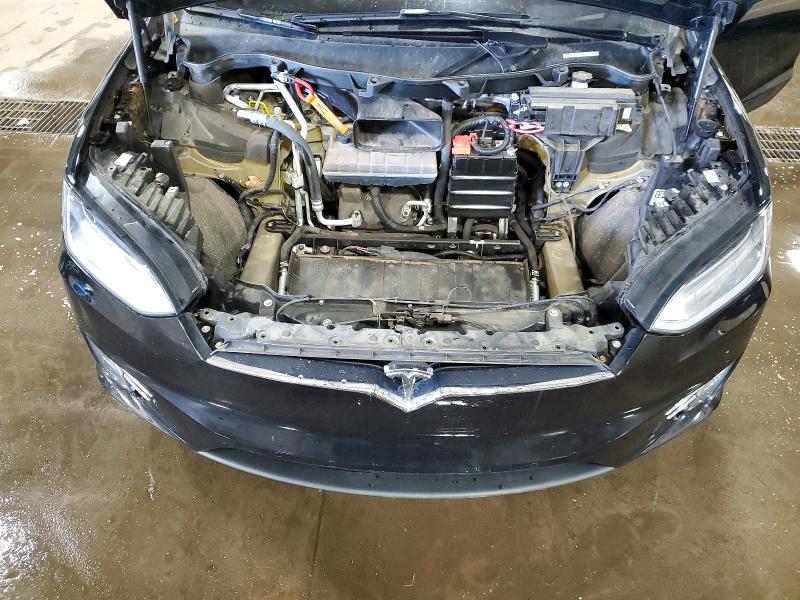 Продажа на аукционе авто 2018 Tesla Model X, vin: 5YJXCDE25JF110956, номер лота: 49654826