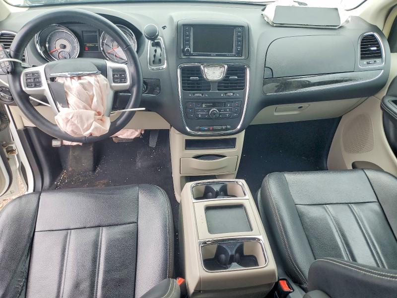 Продажа на аукционе авто 2015 Chrysler Town & Country, vin: 2C4RC1BG9FR711581, номер лота: 48942216