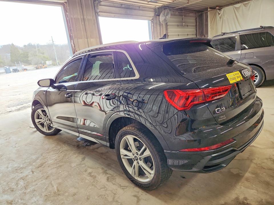 2022 Audi Q3 მანქანა იყიდება აუქციონზე, vin: WA1EECF3XN1060826, აუქციონის ნომერი: 48484136