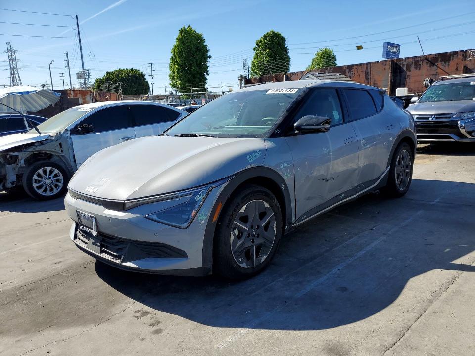 Auction sale of the 2025 Kia Ev6, vin: 5XYC3DJC1SG011302, lot number: 50927636
