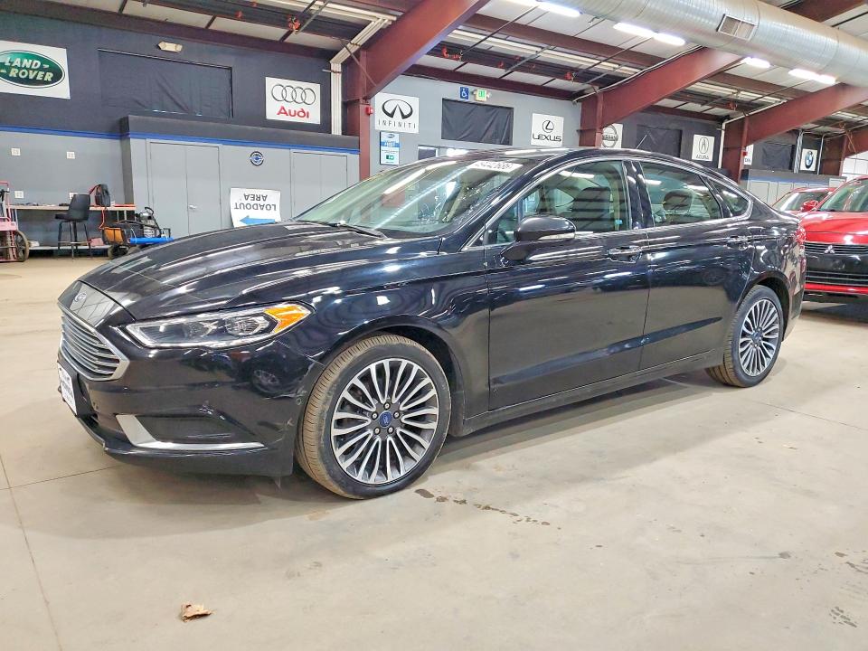 49442686 :رقم المزاد ، 3FA6P0T9XJR118533 vin ، 2018 Ford Fusion مزاد بيع