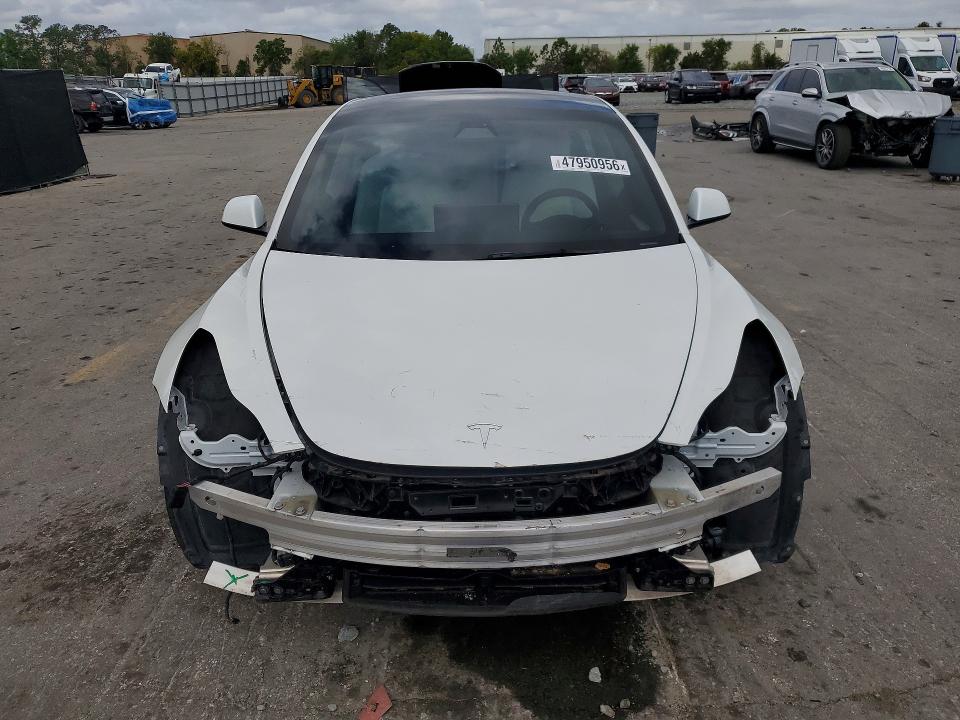 Продажа на аукционе авто 2022 Tesla Model 3, vin: 5YJ3E1ECXNF108996, номер лота: 47950956
