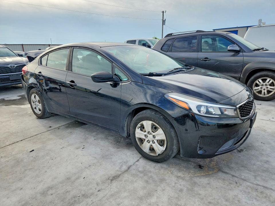 Продажа на аукционе авто 2018 Kia Forte, vin: 3KPFK4A7XJE236672, номер лота: 48569516