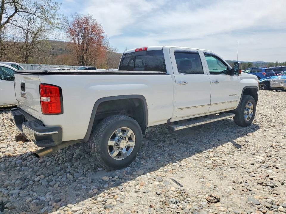 50186366 :رقم المزاد ، 1GT12TEG1JF122418 vin ، 2018 Gmc Sierra مزاد بيع