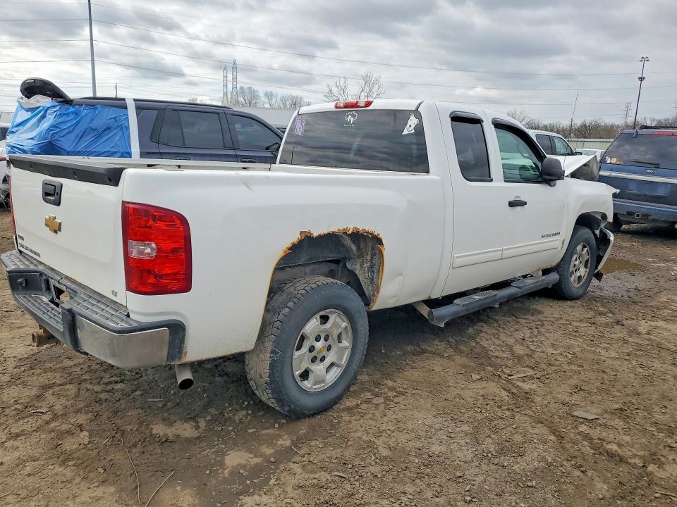 49702276 :رقم المزاد ، 1GCRCSE00BZ237248 vin ، 2011 Chevrolet Silverado مزاد بيع
