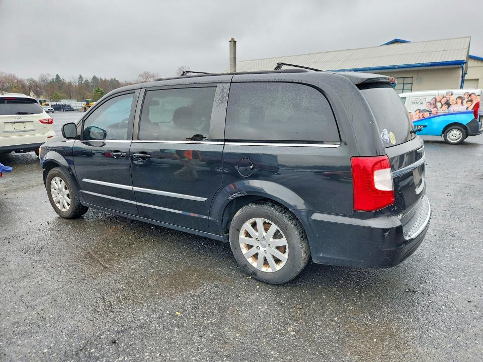 48392076 :رقم المزاد ، 2C4RC1BG0FR513651 vin ، 2015 Chrysler Town & Country مزاد بيع