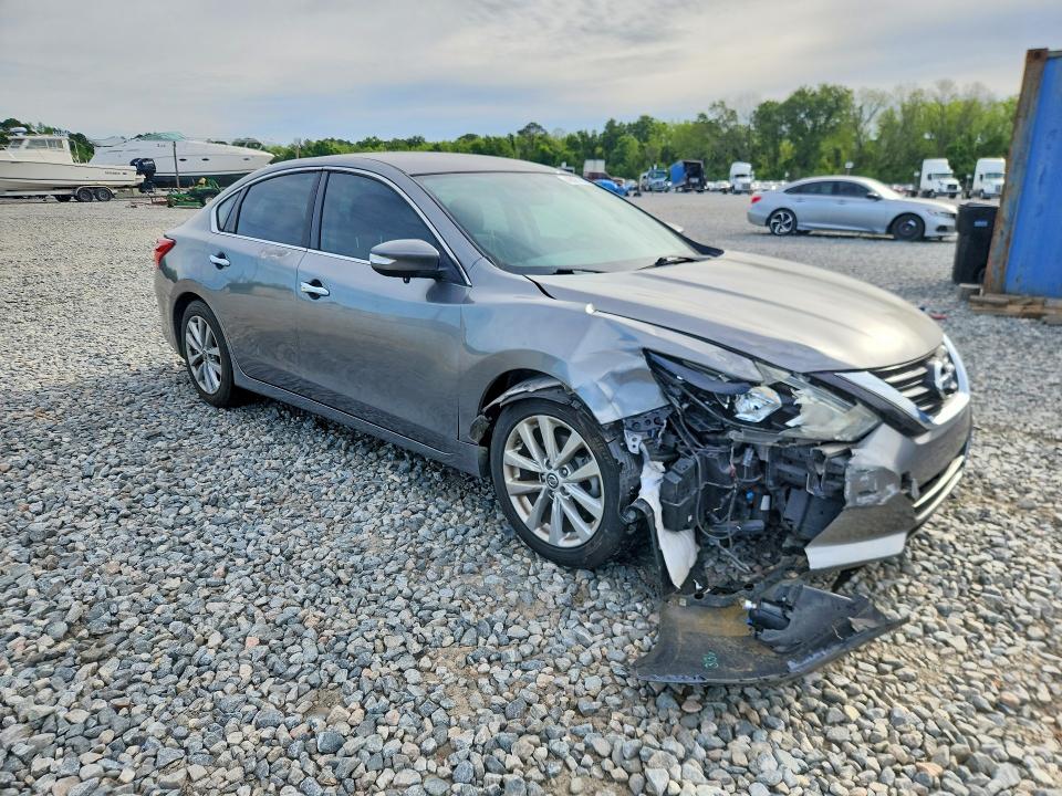 Продаж на аукціоні авто 2017 Nissan Altima, vin: 1N4AL3AP8HC229163, номер лоту: 48827916
