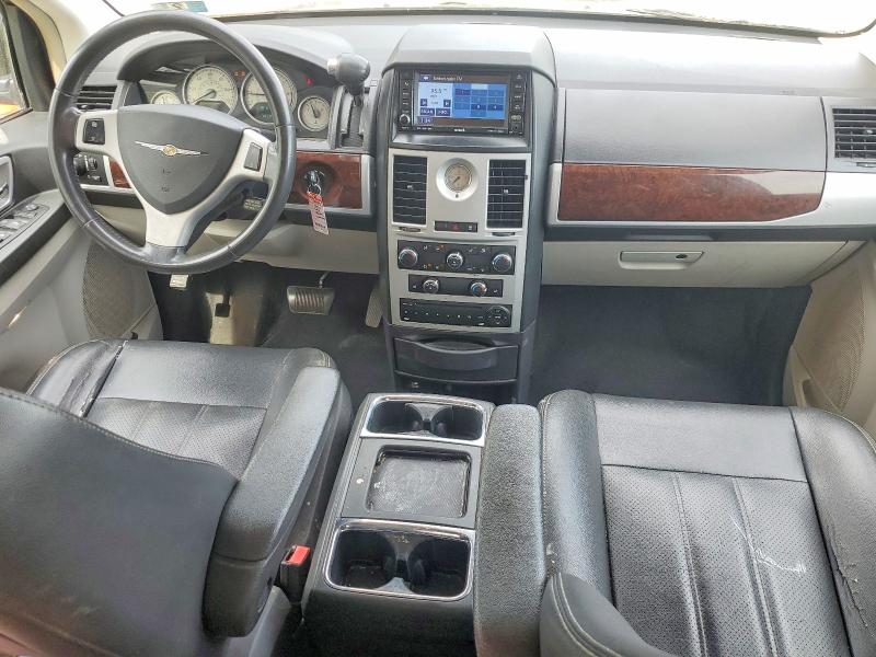 2010 Chrysler Town & Country მანქანა იყიდება აუქციონზე, vin: 2A4RR8D11AR430913, აუქციონის ნომერი: 50109246