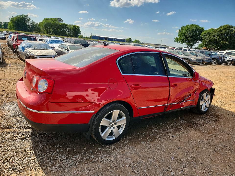 51078736 :رقم المزاد ، WVWAK73C88E130247 vin ، 2008 Volkswagen Passat 4d 2.0t Komfort مزاد بيع