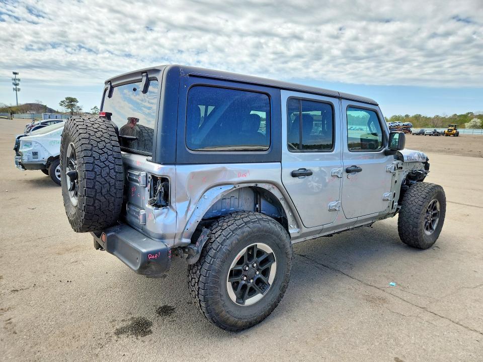 50721246 :رقم المزاد ، 1C4HJXFN0JW176931 vin ، 2018 Jeep Wrangler Unlimited مزاد بيع