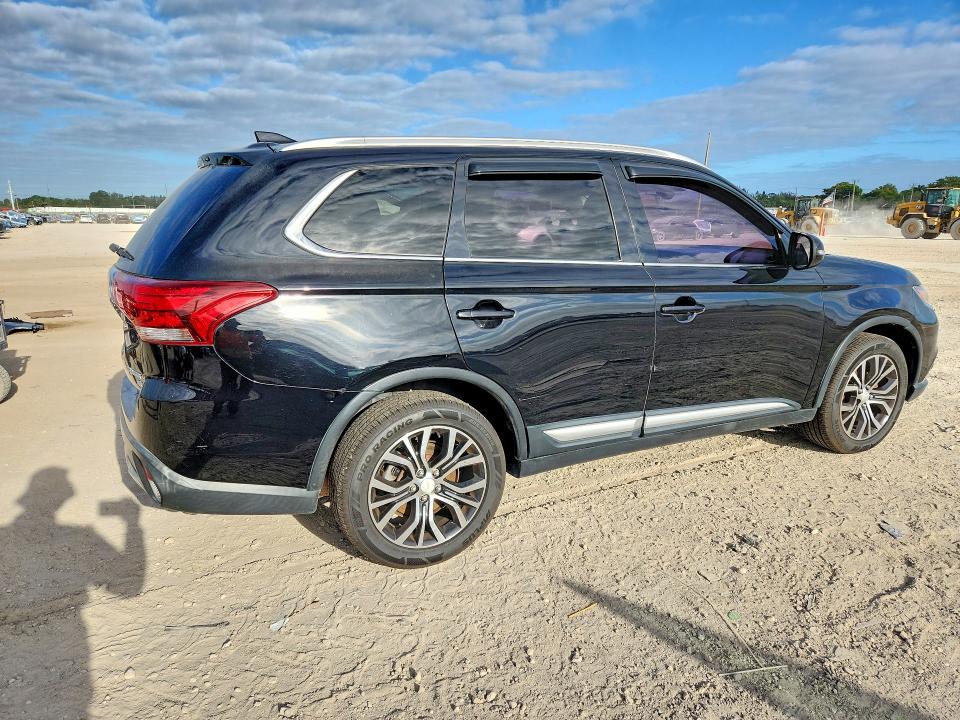 Aukcja sprzedaży 2018 Mitsubishi Outlander, vin: JA4AD3A33JJ000597, numer aukcji: 50164036