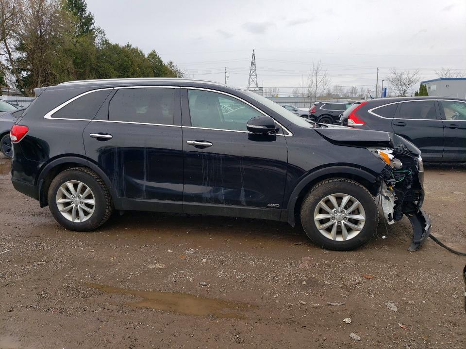 49932506 :رقم المزاد ، 5XYPGDA1XJG352507 vin ، 2018 Kia Sorento مزاد بيع