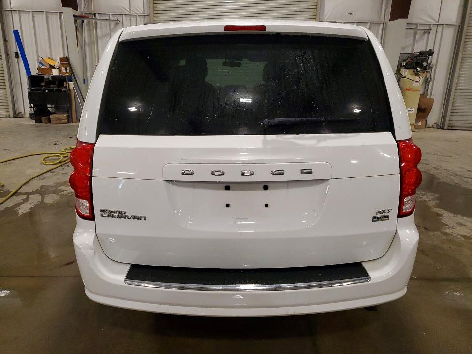 2015 Dodge Grand Caravan მანქანა იყიდება აუქციონზე, vin: 2C4RDGCG9FR556156, აუქციონის ნომერი: 48469096
