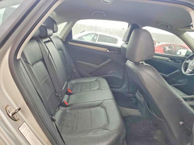 51696566 :رقم المزاد ، 1VWAT7A32EC085357 vin ، 2014 Volkswagen Passat مزاد بيع