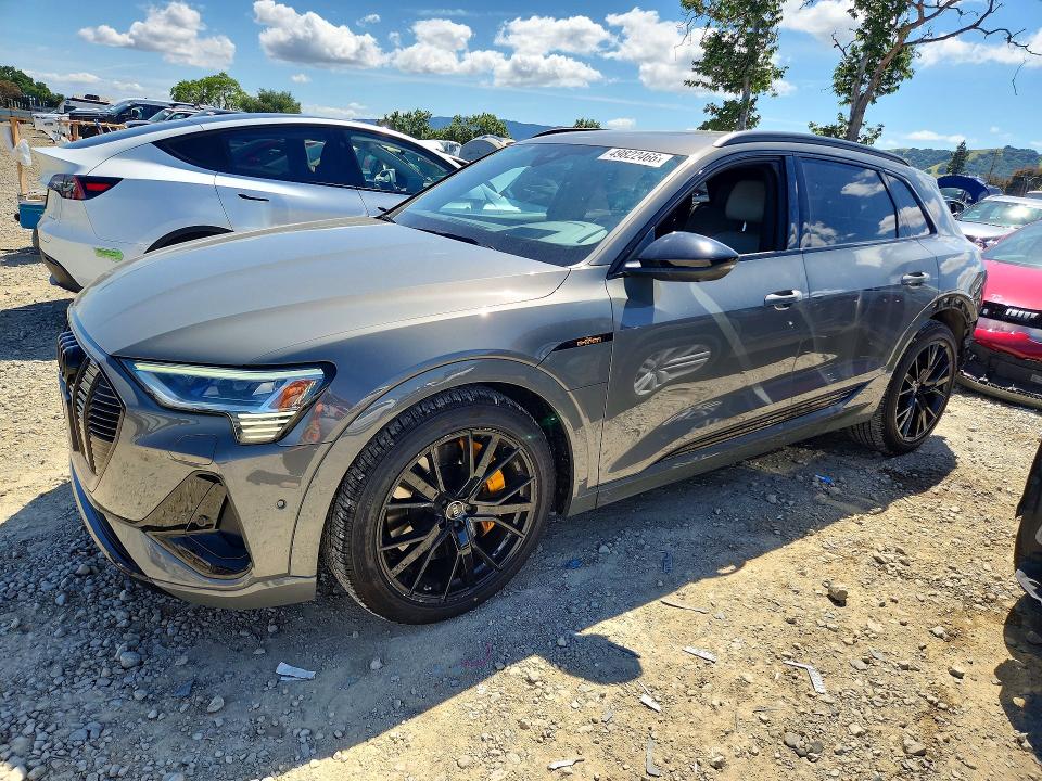 Продажа на аукционе авто 2022 Audi E-tron, vin: WA1VABGE0NB023137, номер лота: 49822466