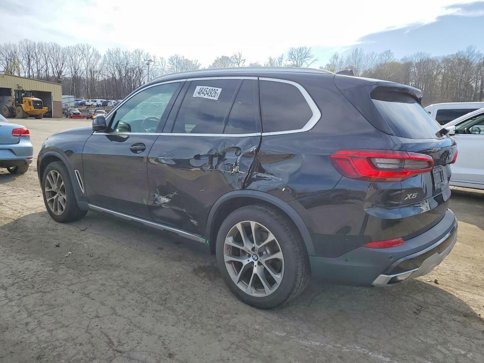 48454926 :رقم المزاد ، 5UXCR6C57KLL35057 vin ، 2019 Bmw X5 مزاد بيع