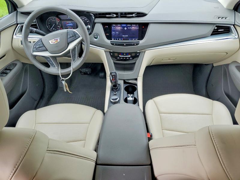 51612816 :رقم المزاد ، 1GYKNDRS9MZ138976 vin ، 2021 Cadillac Xt5 مزاد بيع