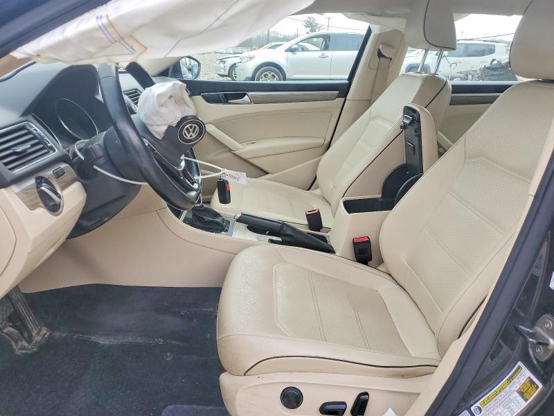 2018 Volkswagen Passat მანქანა იყიდება აუქციონზე, vin: 1VWBA7A35JC004758, აუქციონის ნომერი: 49592336