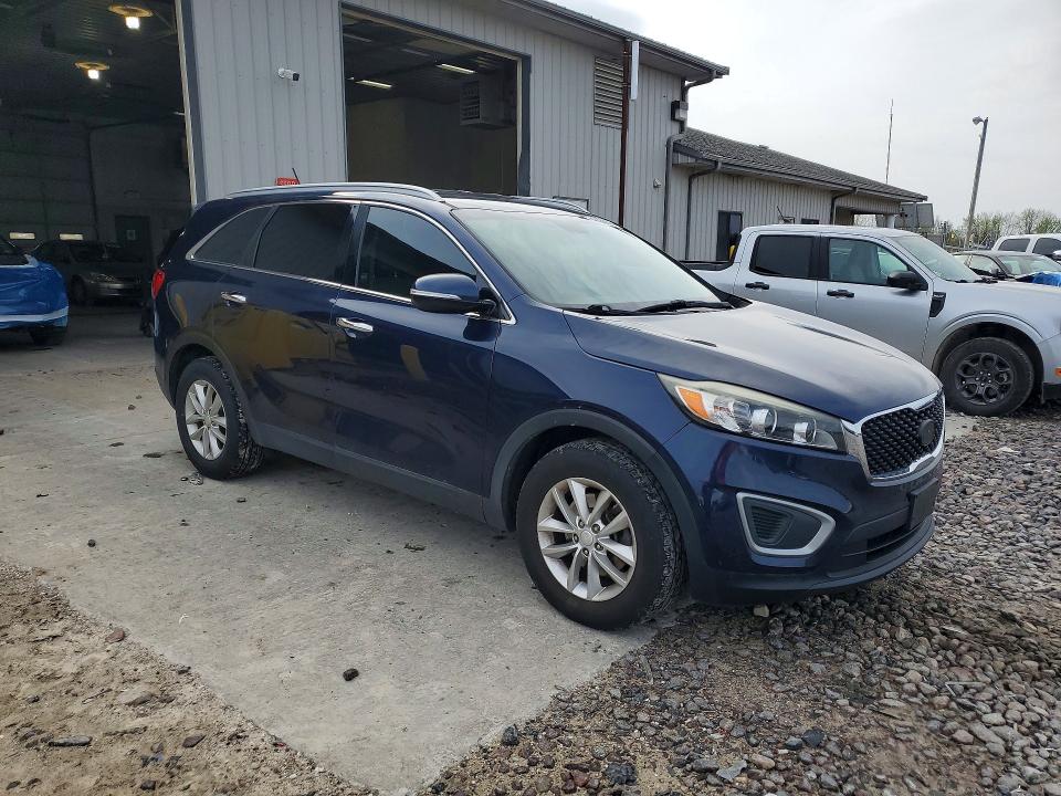 Продажа на аукционе авто 2017 Kia Sorento, vin: 5XYPG4A58HG228569, номер лота: 46586926