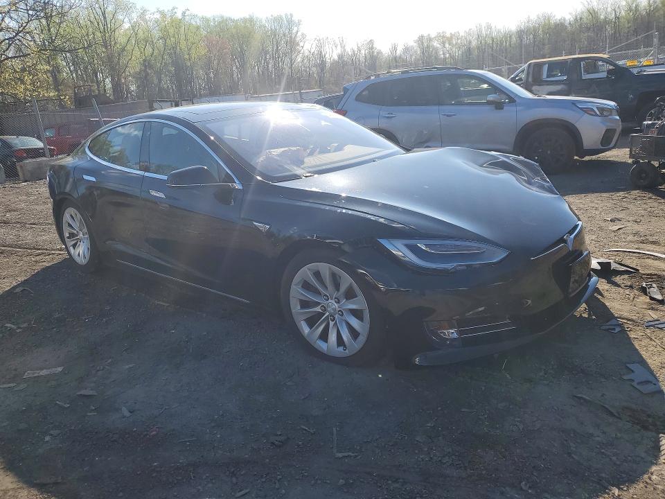 48532906 :رقم المزاد ، 5YJSA1E2XGF144589 vin ، 2016 Tesla Model S مزاد بيع