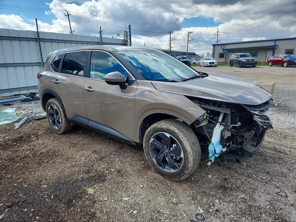 49078906 :رقم المزاد ، 5N1BT3BB8SC770427 vin ، 2025 Nissan Rogue مزاد بيع
