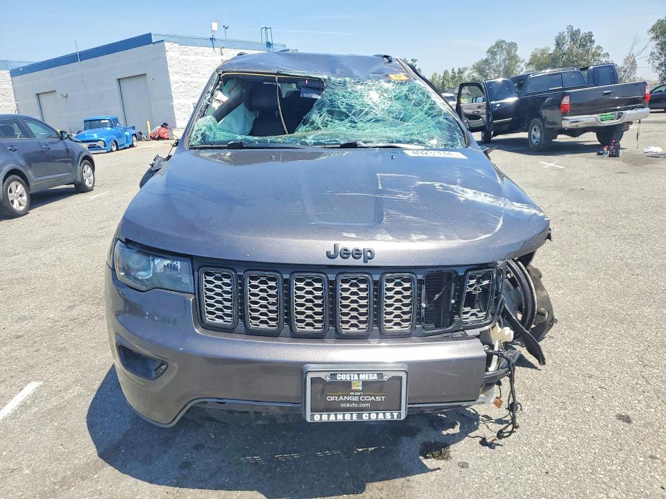 49231696 :رقم المزاد ، 1C4RJFAG4JC319923 vin ، 2018 Jeep Grand Cherokee مزاد بيع