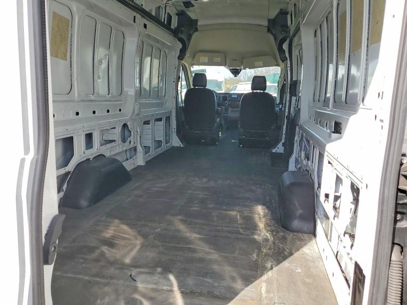 48462046 :رقم المزاد ، 1FTBW3X88MKB03214 vin ، 2021 Ford Transit مزاد بيع