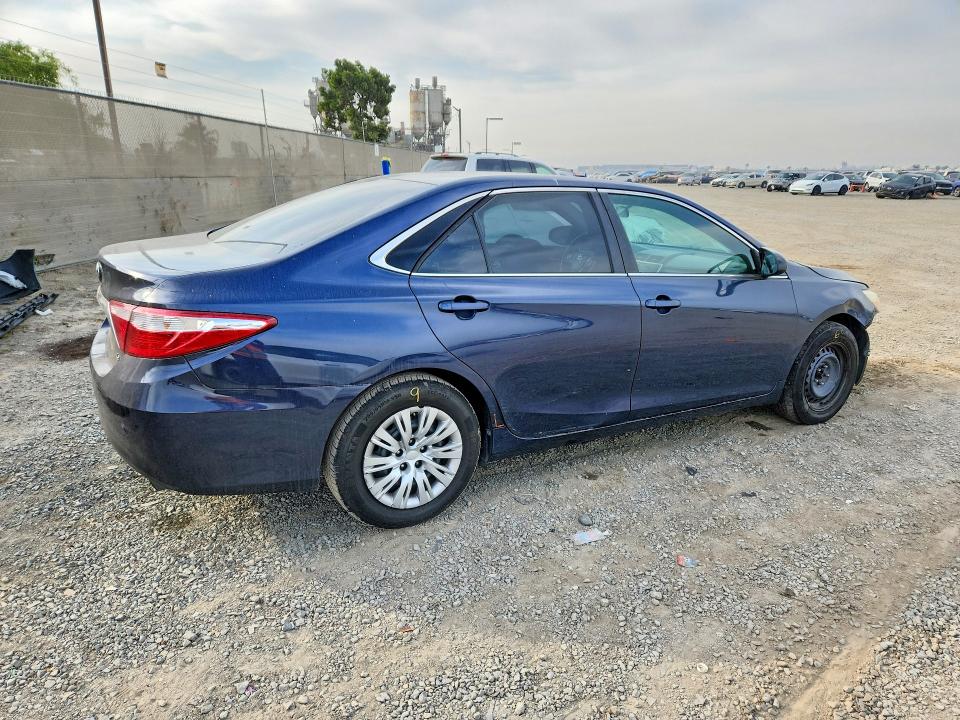 2015 Toyota Camry მანქანა იყიდება აუქციონზე, vin: 4T4BF1FK9FR491337, აუქციონის ნომერი: 49075176